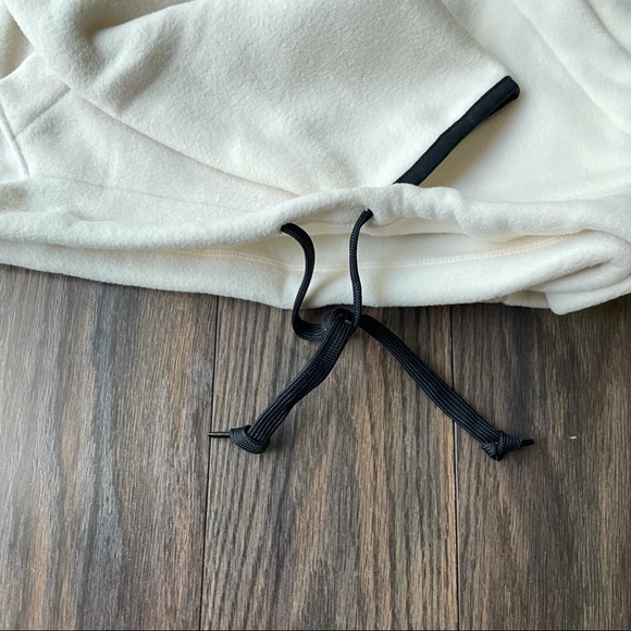 PINK by VS Sweater - Picture 2 of 5